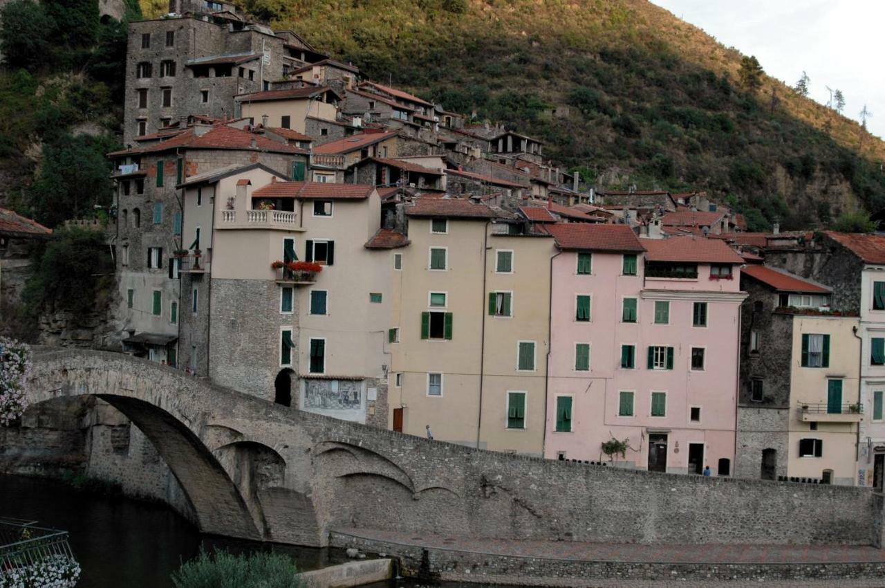 Appartamento Le Violette Dolceacqua Εξωτερικό φωτογραφία